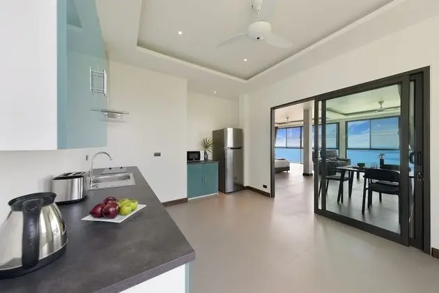 4 Bedrooms Villa