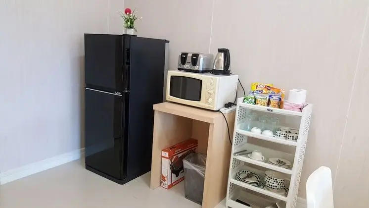 4 Bedrooms House