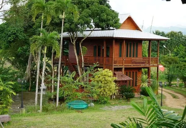2 Bedrooms Riverside Villa