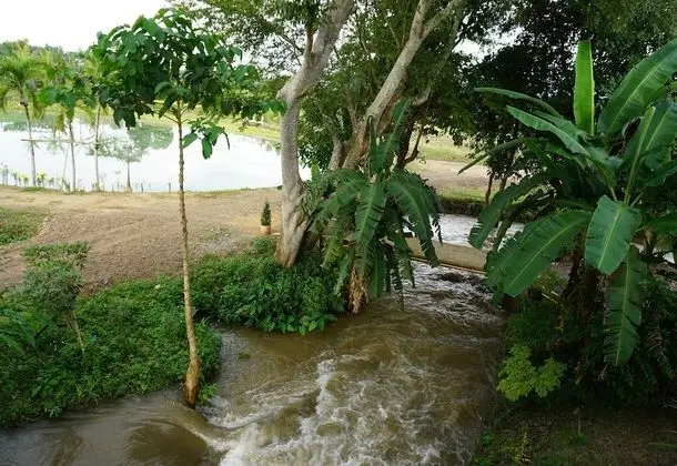 2 Bedrooms Riverside Villa
