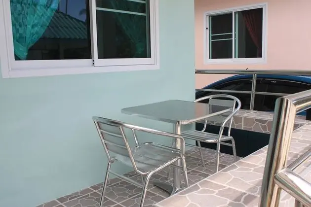 Deluxe Home with Balcony