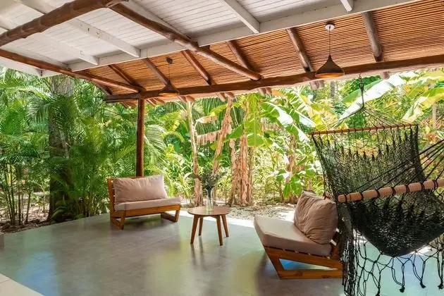 Bungalov, Havuz Kenarı (Lula)