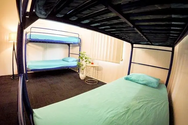 Basic Ortak Ranzalı Oda, Sadece kadınlar için