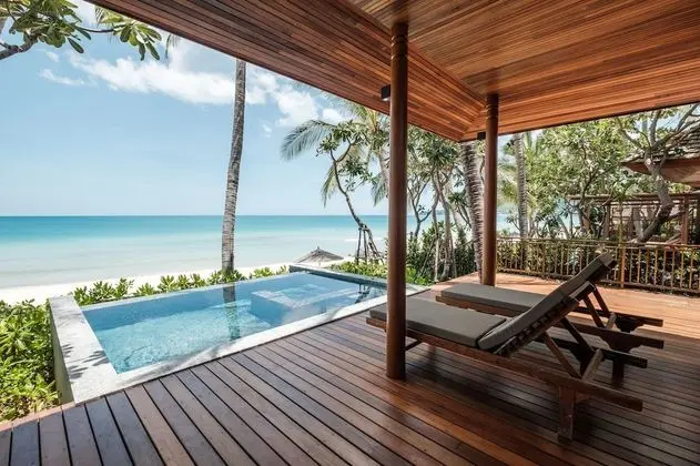 Beachfront villa, 1 Bedroom with private pool