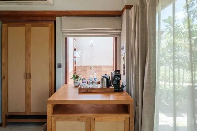 Premium 2 Bedroom with roof deck and Seaview