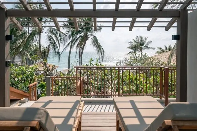 Premium 2 Bedroom with roof deck and Seaview