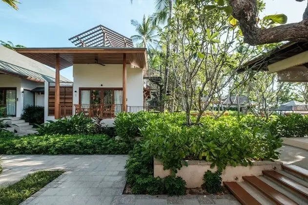 Premium 2 Bedroom with roof deck and Seaview