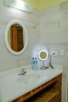 Tek Büyük Yataklı Oda, 1 En Büyük (King) Boy Yatak, Göl Manzaralı