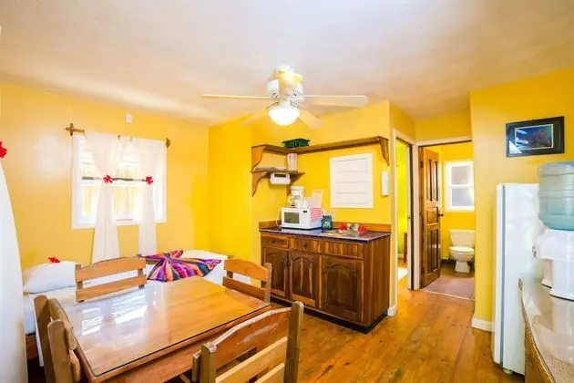 Queen Duplex with Extra Bed