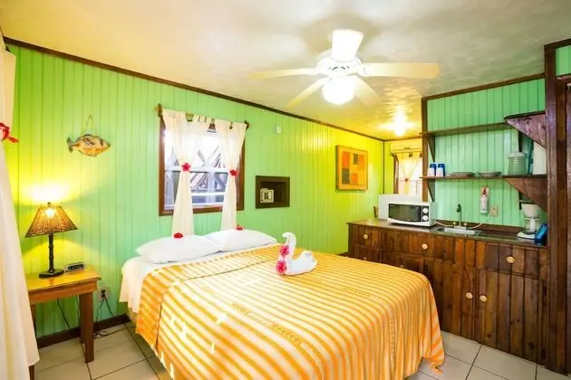Queen Room With Restaurant View