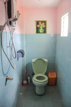 Tek Büyük Yataklı Oda, Ortak Banyo