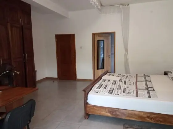 Deluxe Oda (Large Rm (1) with Balcony)