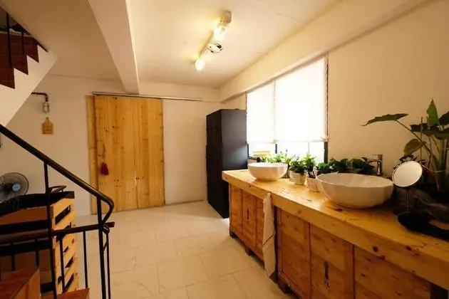 Mixed Dormitory
