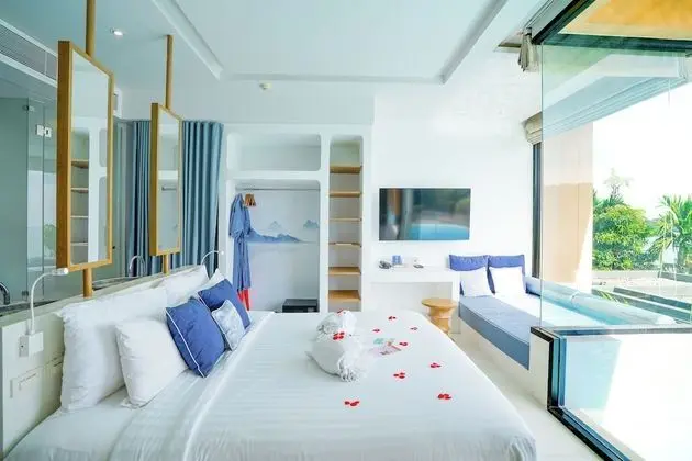 Panoramic Pool Villa Room