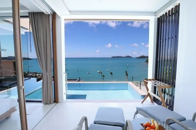 Panoramic Pool Villa Room