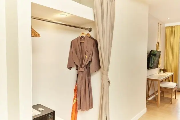 Deluxe Oda, Balkon, Bahçe Manzaralı