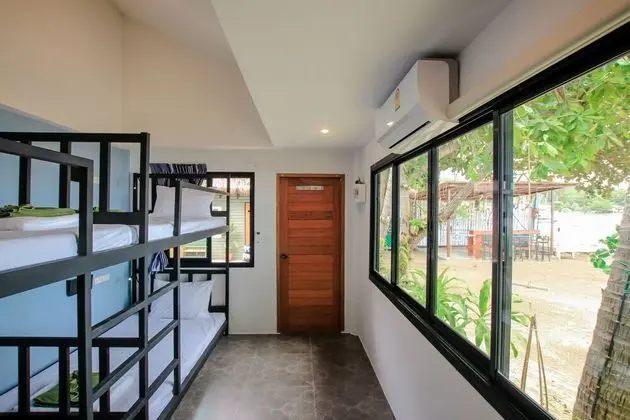 Ocean View Twin Beds Room