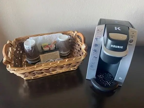 Standard Oda, 1 Büyük (Queen) Boy Yatak (42 Walk In Economy - Non-Pet)