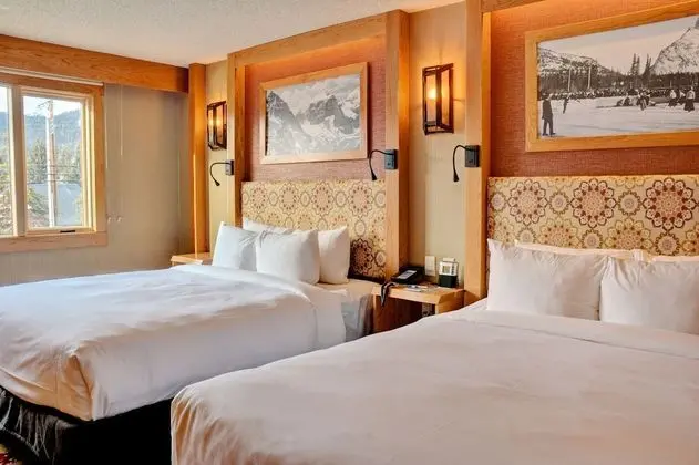 Superior Room 2 Queens