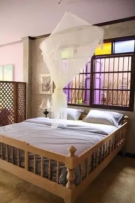 Studio Suite B