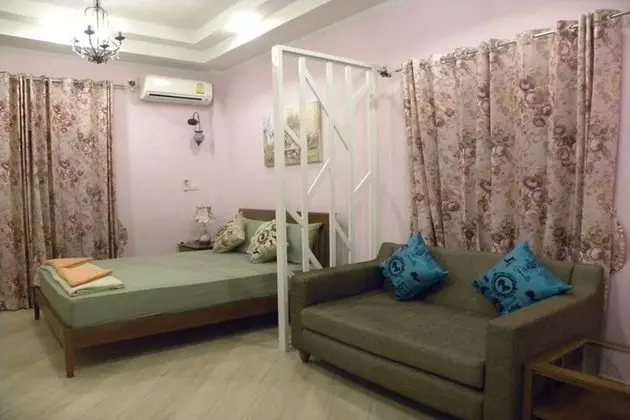 Vanda Suite