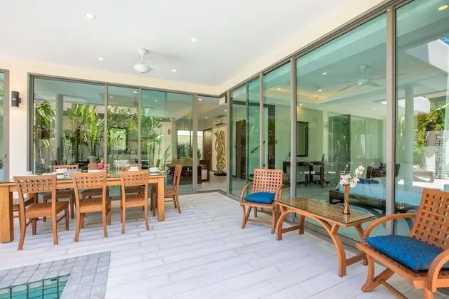 Grand Villa