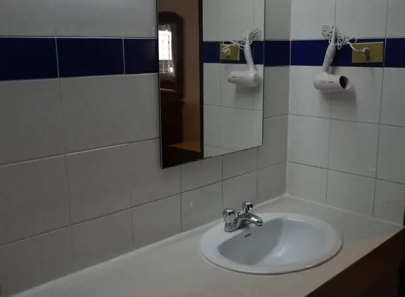 Standard Tek Büyük Yataklı Oda, 1 Çift Kişilik Yatak, Engellilere Uygun, Banyolu/Duşlu