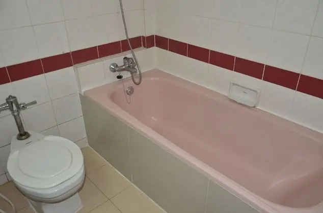 Standard Üç Kişilik Oda, Banyolu/Duşlu