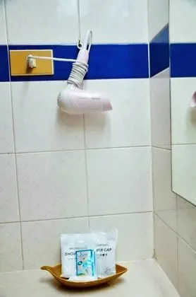 Standard Üç Kişilik Oda, Banyolu/Duşlu