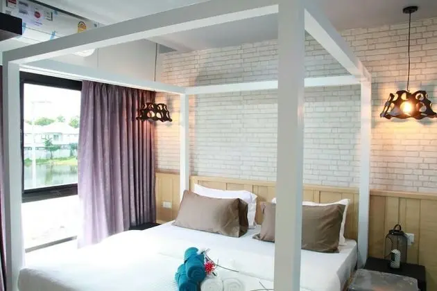 Luxury Tek Büyük Yataklı Oda