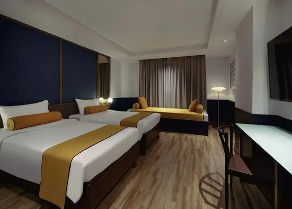 Deluxe Premier Twin Bed