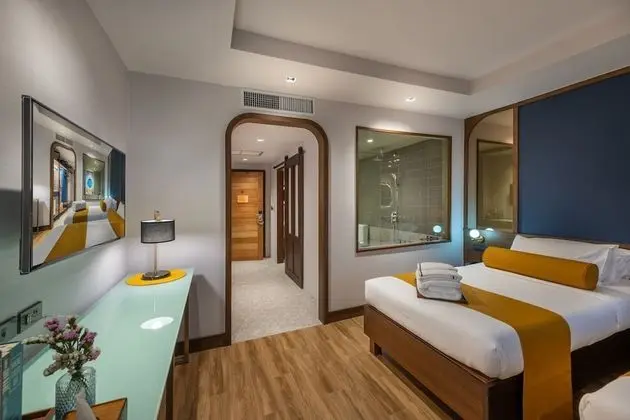 Deluxe Premier Twin Bed