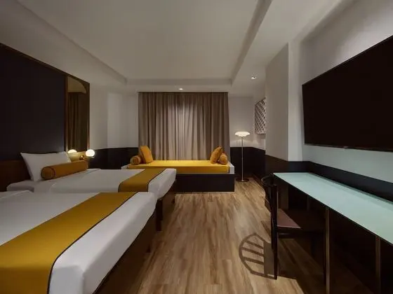 Deluxe Premier Twin Bed