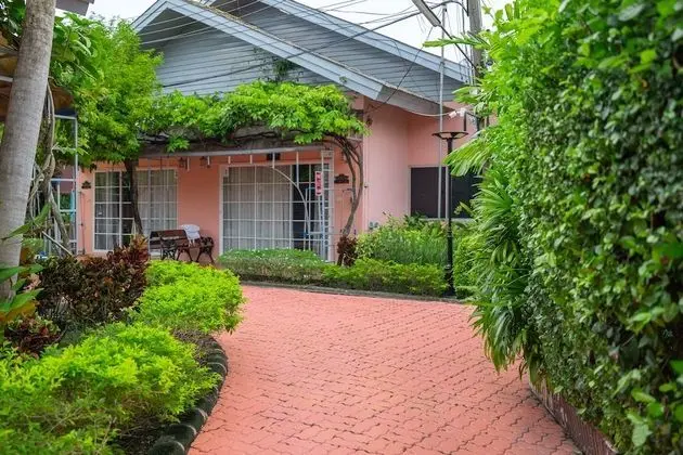 Super Deluxe Cottage