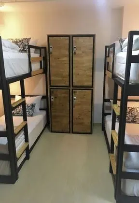 Economy Oda, Birden Çok Yatak, Ortak Banyo