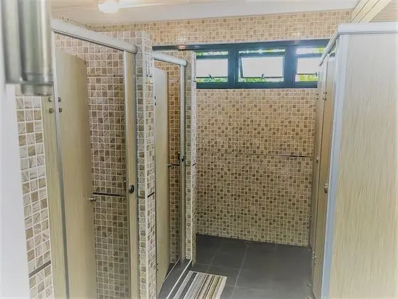 Economy Oda, Birden Çok Yatak, Ortak Banyo