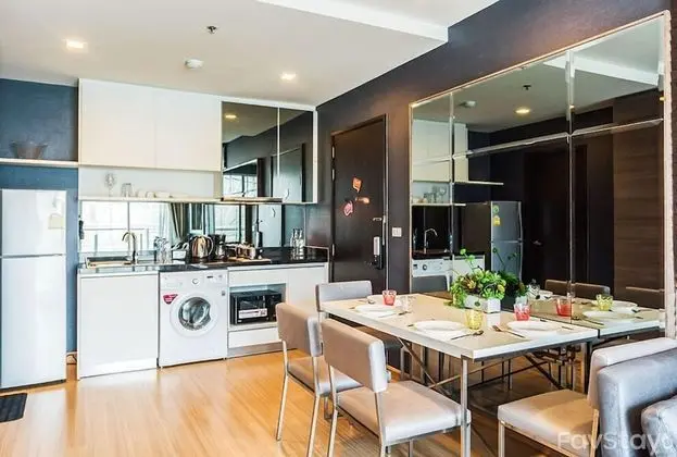 Grand Daire, 1 Yatak Odası, Küvet, Şehir Manzaralı