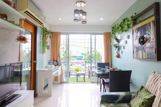 Exclusive 2 Bedroom Apartment (52A)