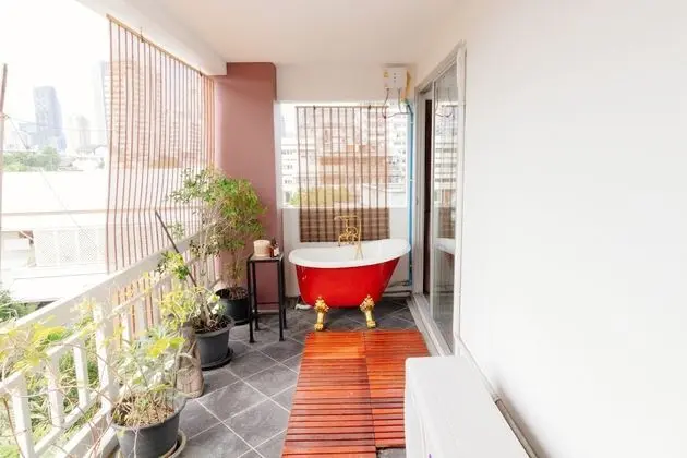 Sky Bath Exclusive 2 Bedroom Apartment (43A)