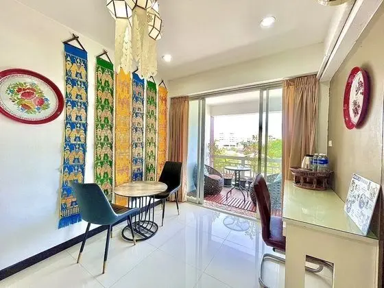 Sky Bath Exclusive 2 Bedroom Apartment (43A)