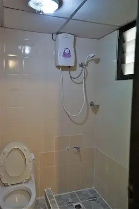 Üç Kişilik Oda