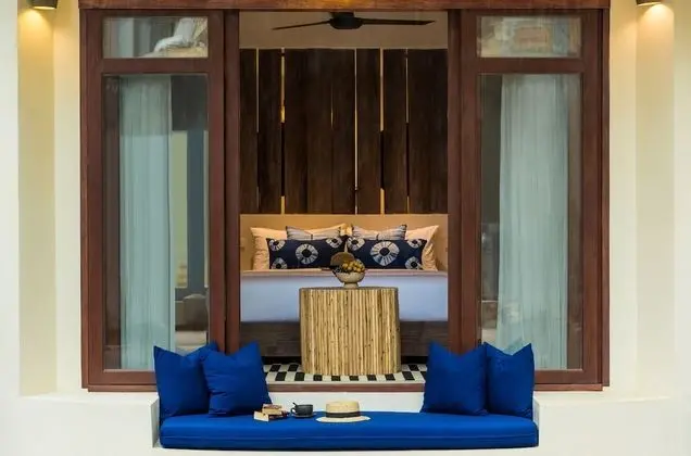 Ravenala Pool Access Room