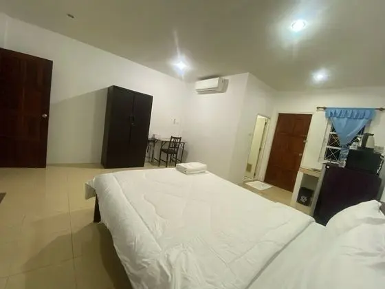 Standard Double Bed
