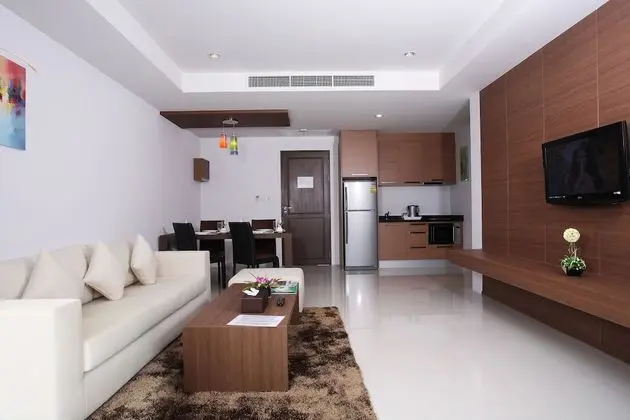 1 Bedroom Deluxe Suite