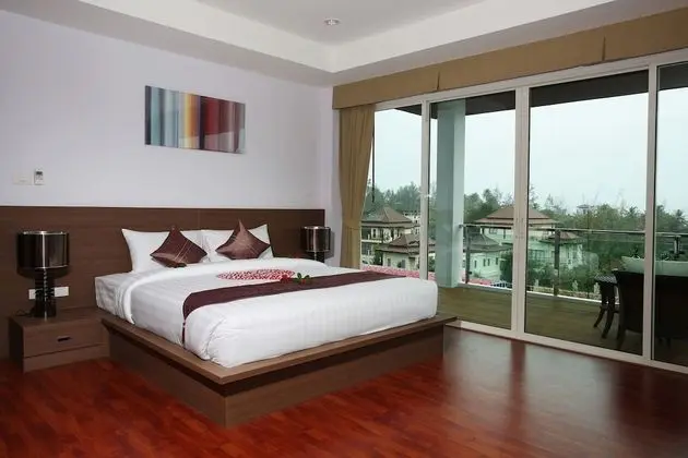 2 Bedroom Jacuzzi Suite