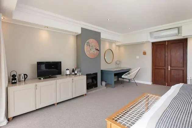 Deluxe Oda, 1 En Büyük (King) Boy Yatak