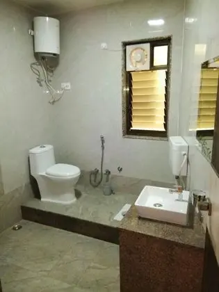 Luxury Tek Büyük Yataklı Oda