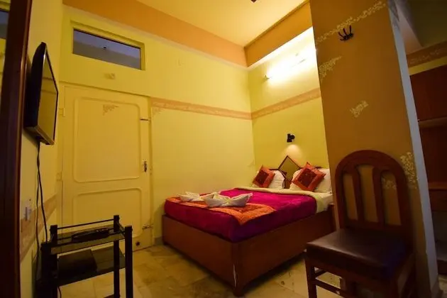 Deluxe A/c room