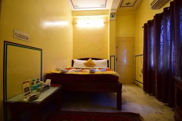 Deluxe A/c room