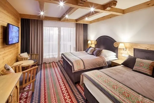 Superior Tek Büyük Yataklı Oda (with unlimited access to Terma Bania)